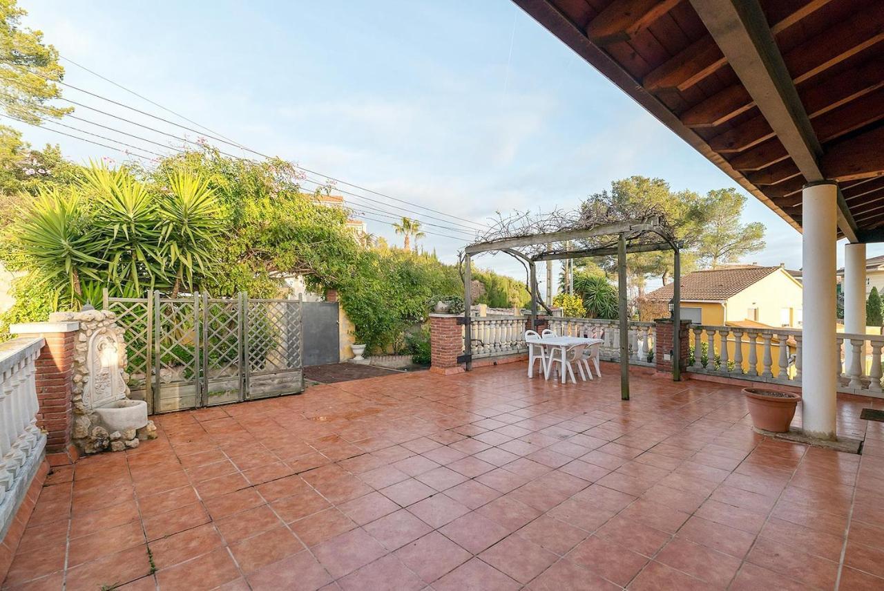 올리벨라 Casa Xixella A 15 Min De Sitges 빌라 외부 사진